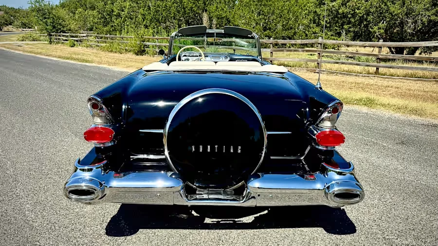 1957 Pontiac Star Chief - Image 5 of 27