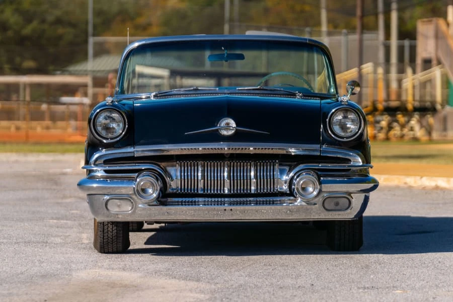 1957 Pontiac Star Chief - Image 4 of 24