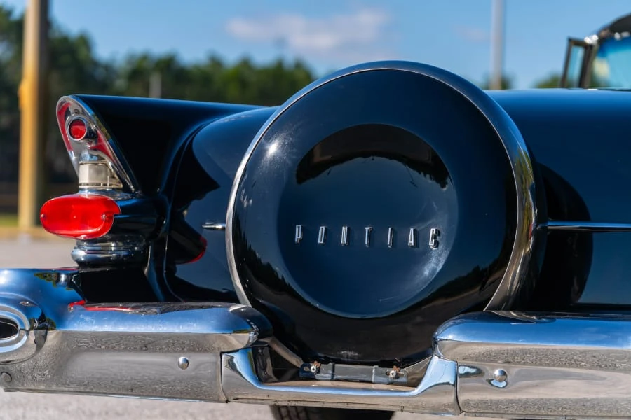 1957 Pontiac Star Chief - Image 9 of 24
