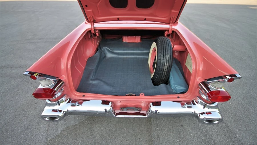 1957 Pontiac Star Chief - Image 25 of 28