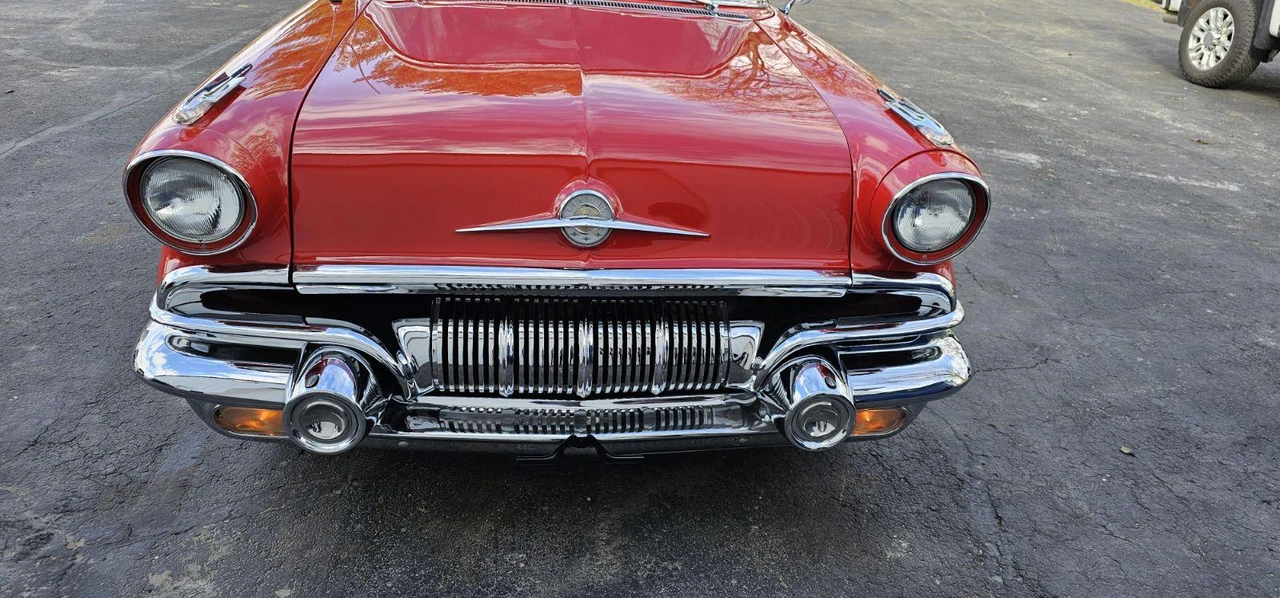 1957 Pontiac Star Chief - Image 15 of 31