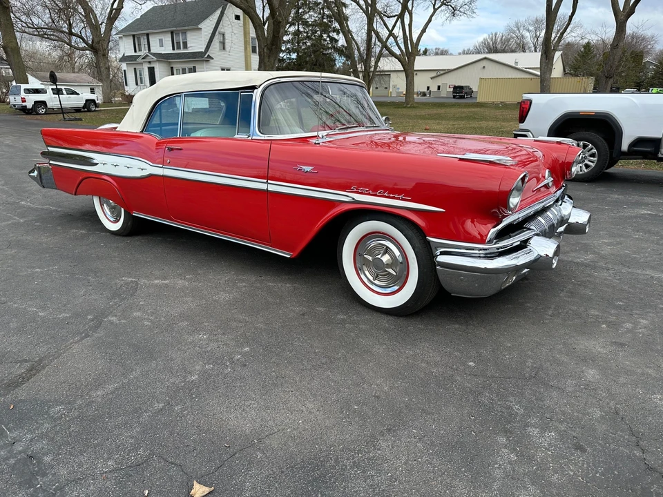 1957 Pontiac Star Chief - Image 9 of 31