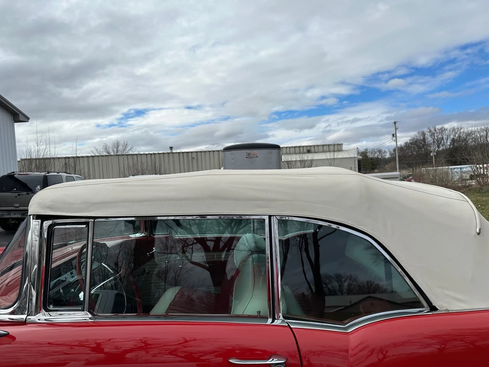 1957 Pontiac Star Chief - Image 23 of 31