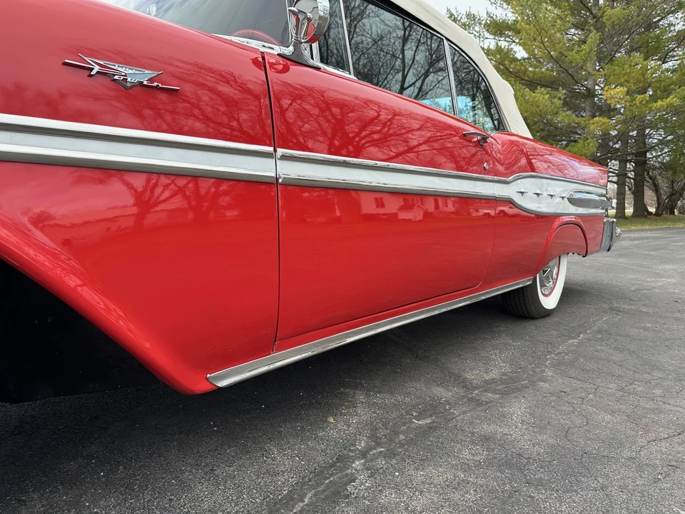 1957 Pontiac Star Chief - Image 20 of 31
