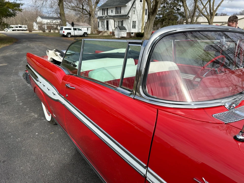 1957 Pontiac Star Chief - Image 30 of 31