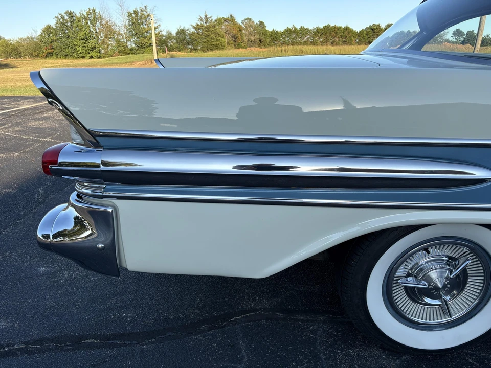 1957 Pontiac Star Chief - Image 30 of 31