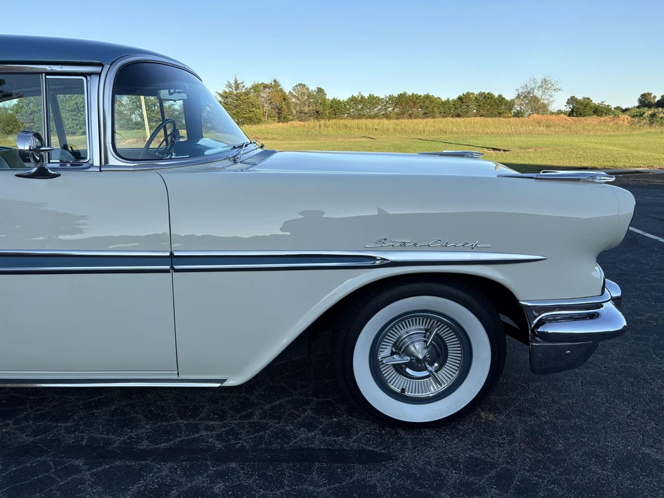 1957 Pontiac Star Chief - Image 27 of 31