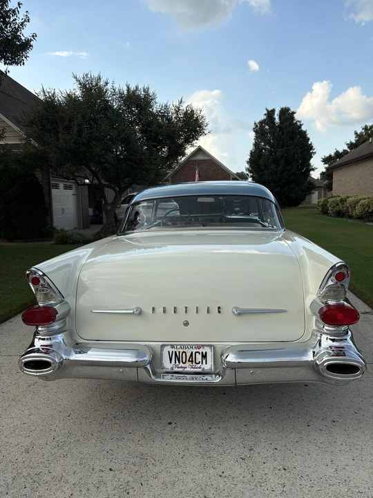 1957 Pontiac Star Chief - Image 18 of 31