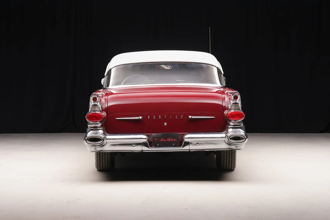 1957 Pontiac Star Chief - Image 6 of 31