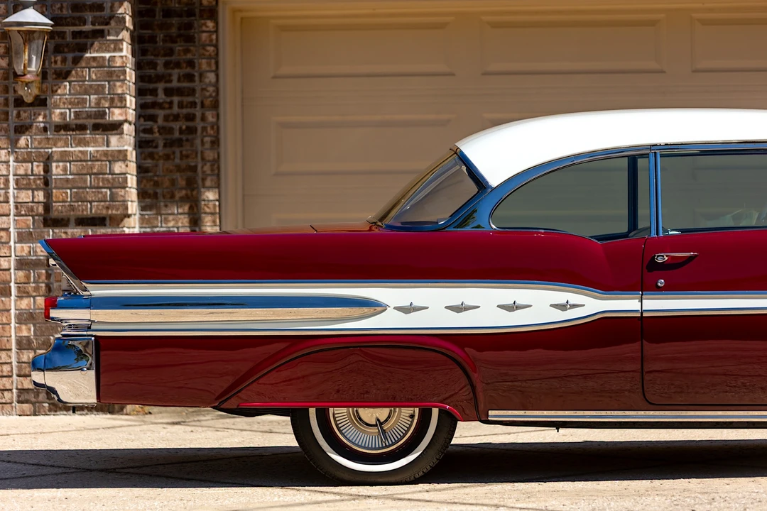 1957 Pontiac Star Chief - Image 13 of 31