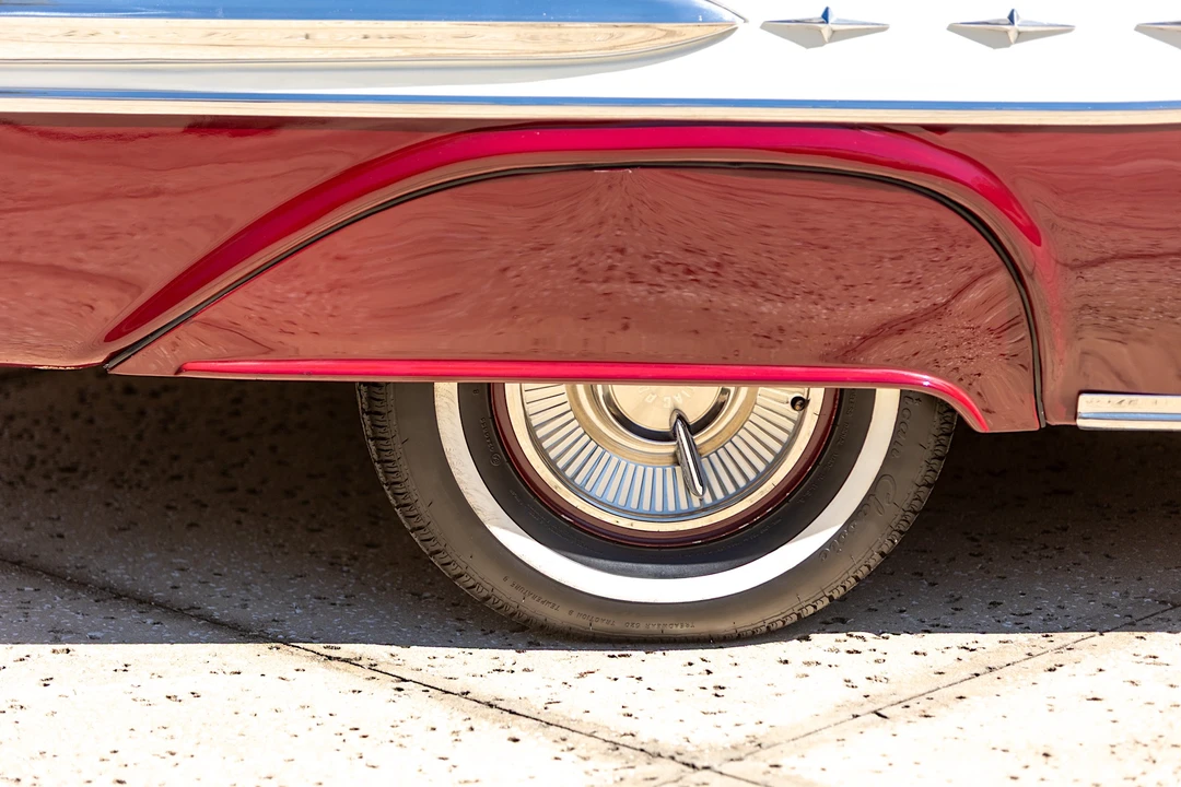 1957 Pontiac Star Chief - Image 15 of 31