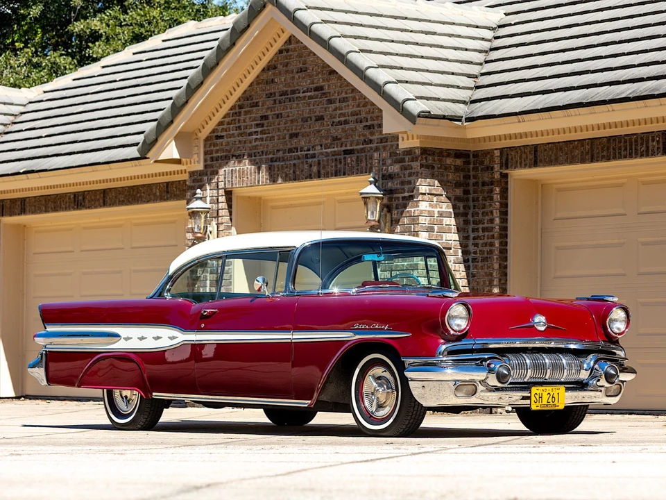 1957 Pontiac Star Chief - Image 2 of 31
