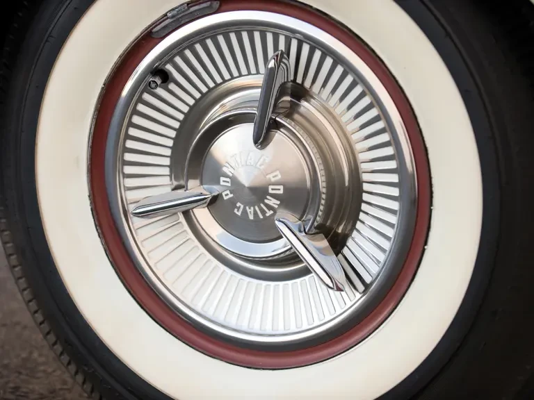 1957 Pontiac Star Chief - Image 6 of 9