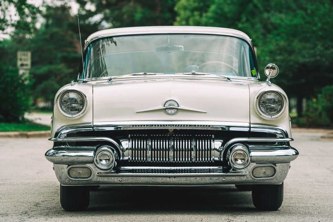1957 Pontiac Star Chief - Image 12 of 31