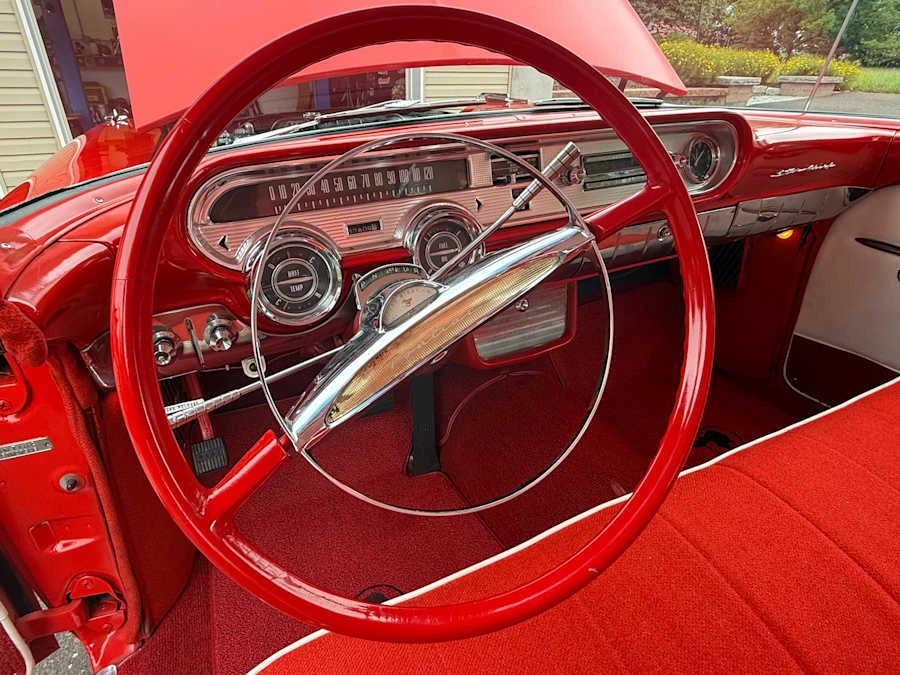 1957 Pontiac Star Chief - Image 17 of 31