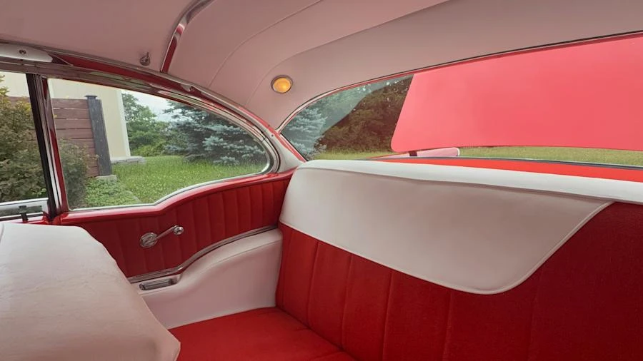 1957 Pontiac Star Chief - Image 6 of 31