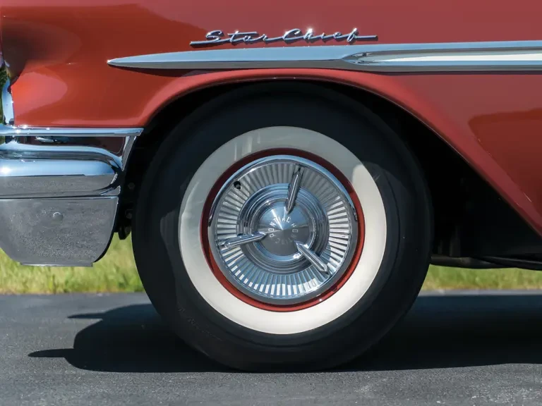 1957 Pontiac Star Chief - Image 8 of 28