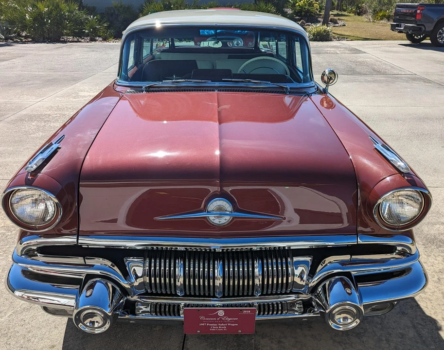 1957 Pontiac Star Chief - Image 3 of 31