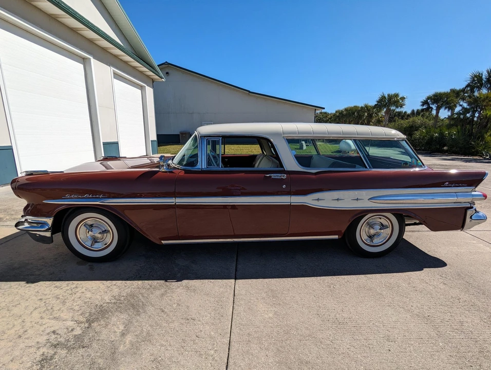 1957 Pontiac Star Chief - Image 6 of 31