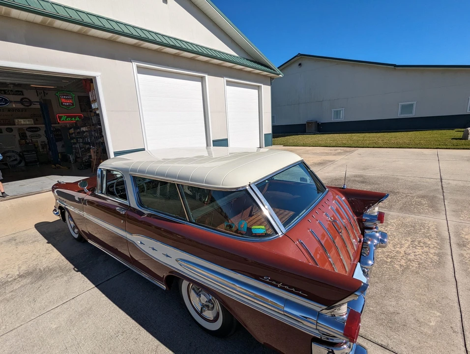1957 Pontiac Star Chief - Image 7 of 31