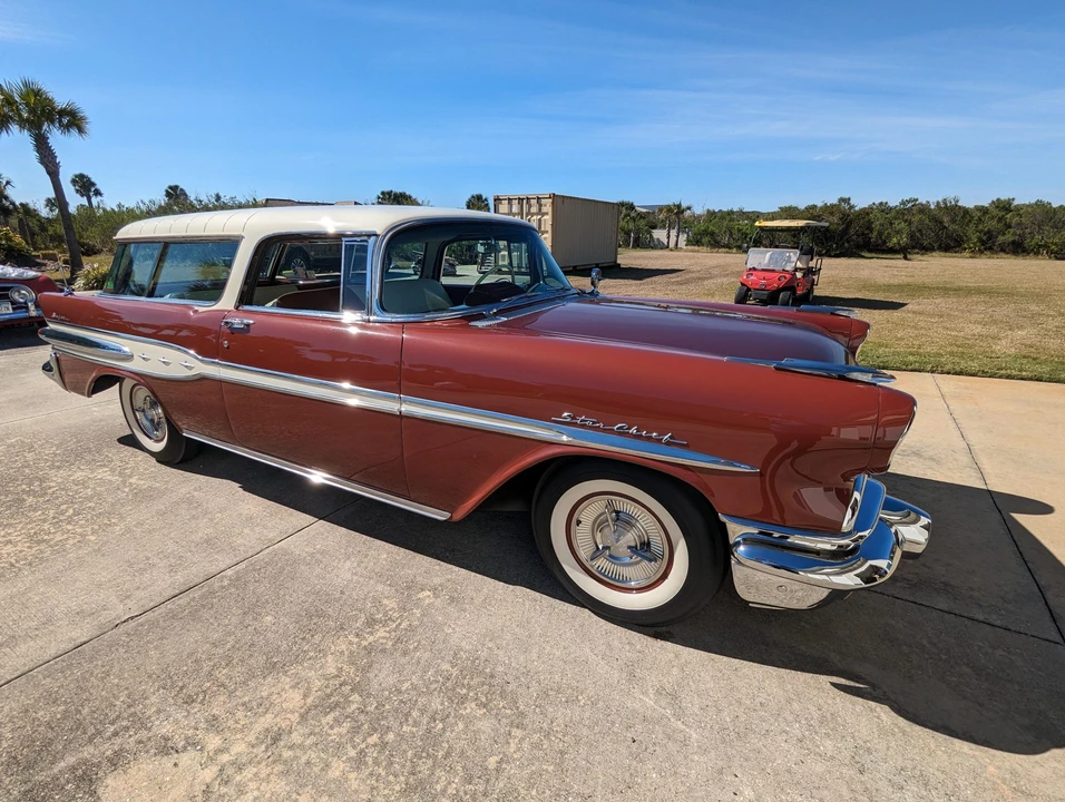 1957 Pontiac Star Chief - Image 2 of 31