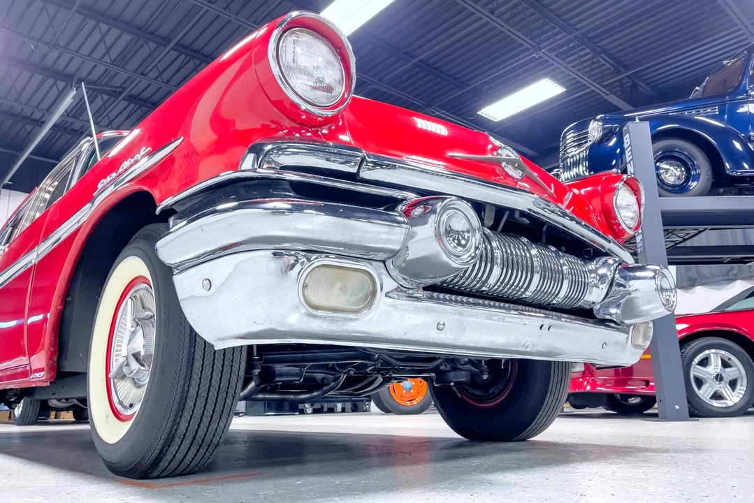 1957 Pontiac Star Chief - Image 22 of 31