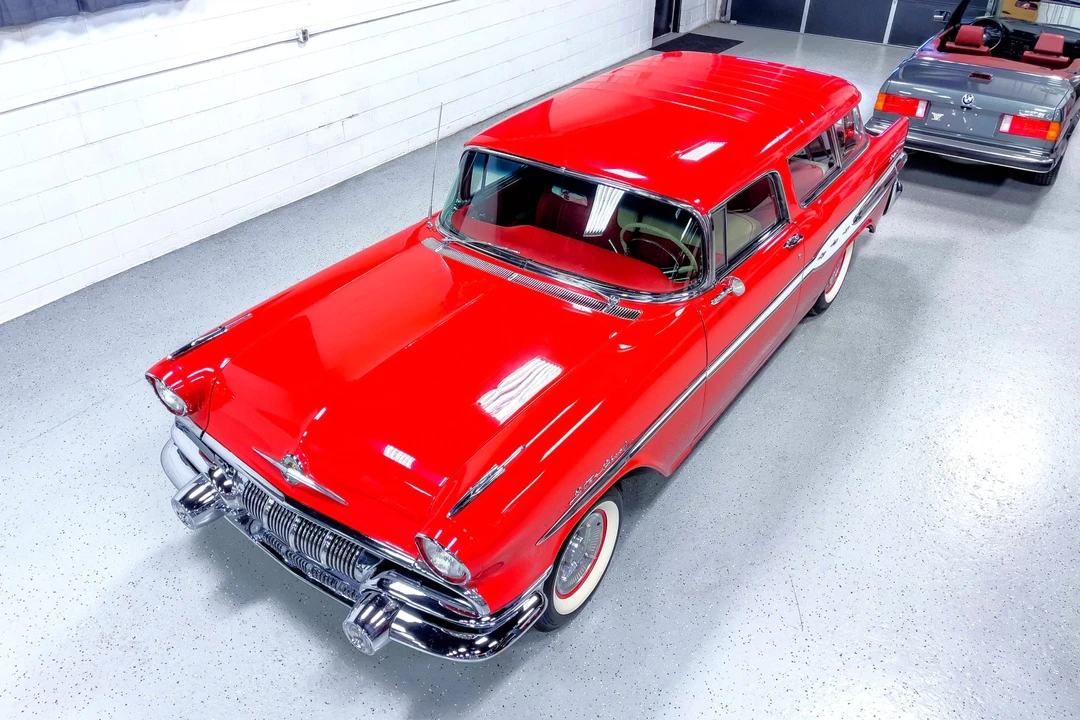 1957 Pontiac Star Chief - Image 10 of 31