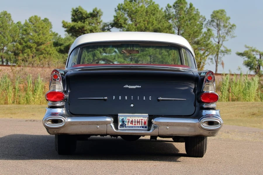 1957 Pontiac Star Chief - Image 5 of 31