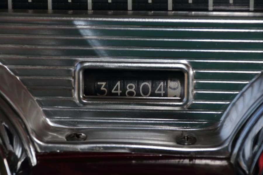 1957 Pontiac Star Chief - Image 23 of 31