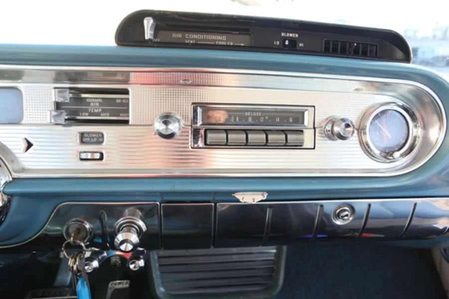 1957 Pontiac Star Chief - Image 5 of 12