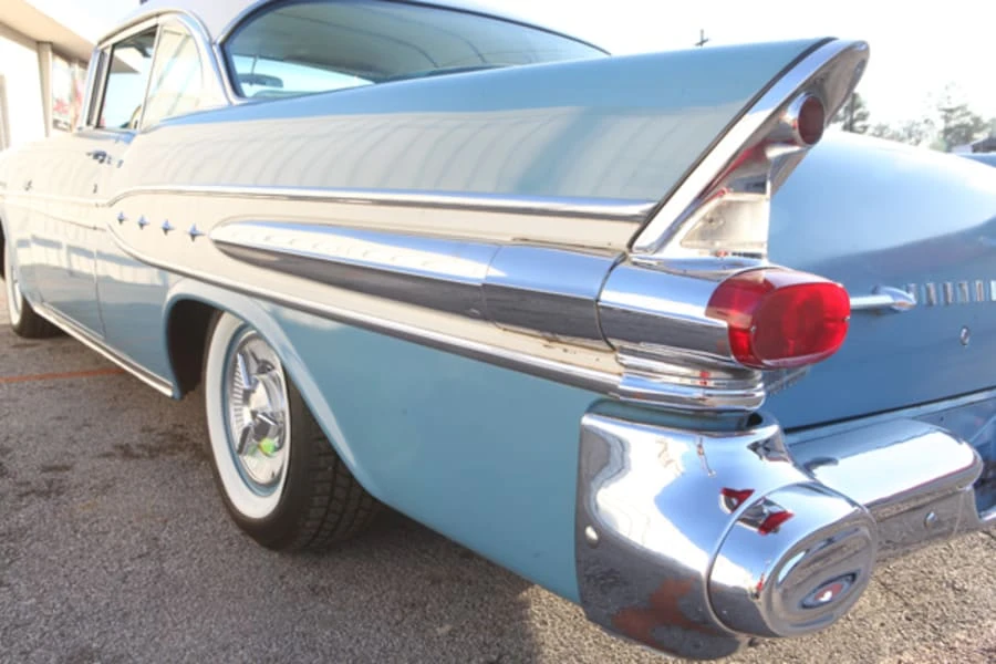 1957 Pontiac Star Chief - Image 10 of 12