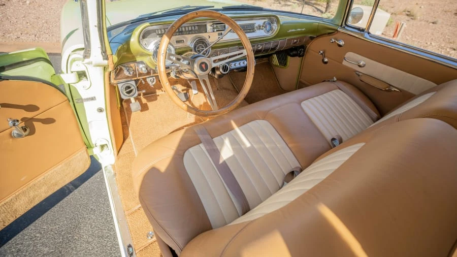 1957 Pontiac Star Chief - Image 4 of 25