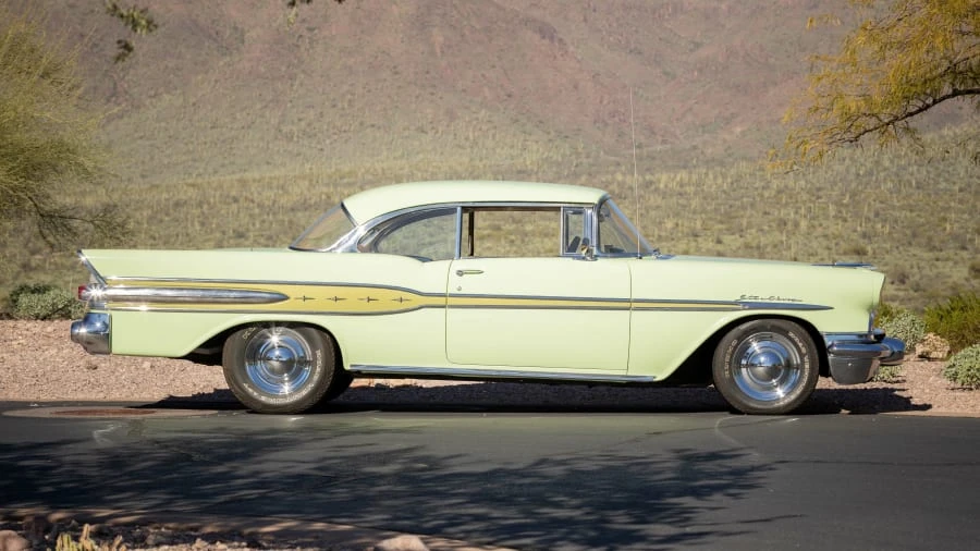 1957 Pontiac Star Chief - Image 8 of 25