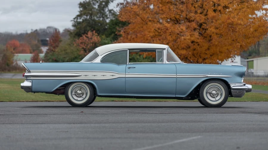 1957 Pontiac Star Chief - Image 2 of 27