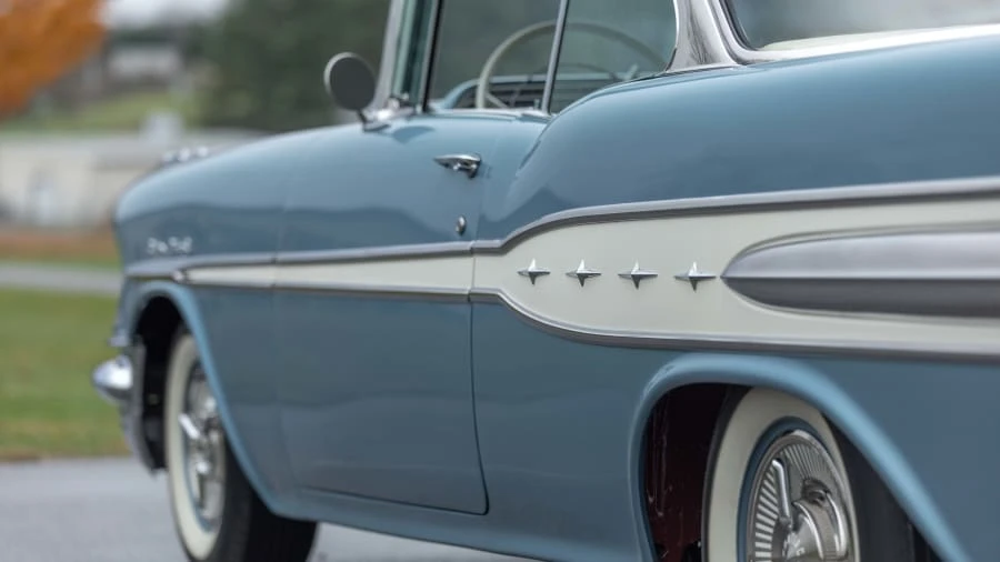 1957 Pontiac Star Chief - Image 17 of 27