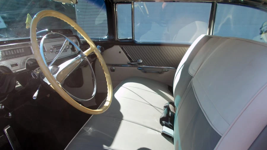 1957 Pontiac Star Chief - Image 5 of 12