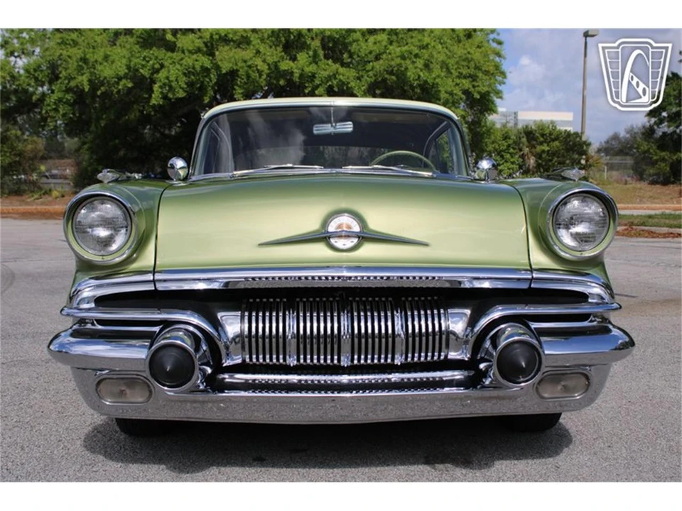 1957 Pontiac Star Chief - Image 16 of 31