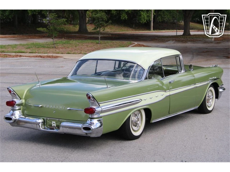 1957 Pontiac Star Chief - Image 11 of 31