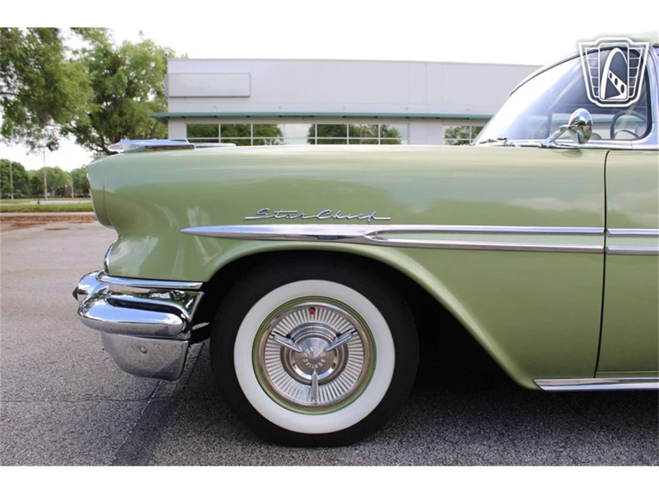 1957 Pontiac Star Chief - Image 29 of 31