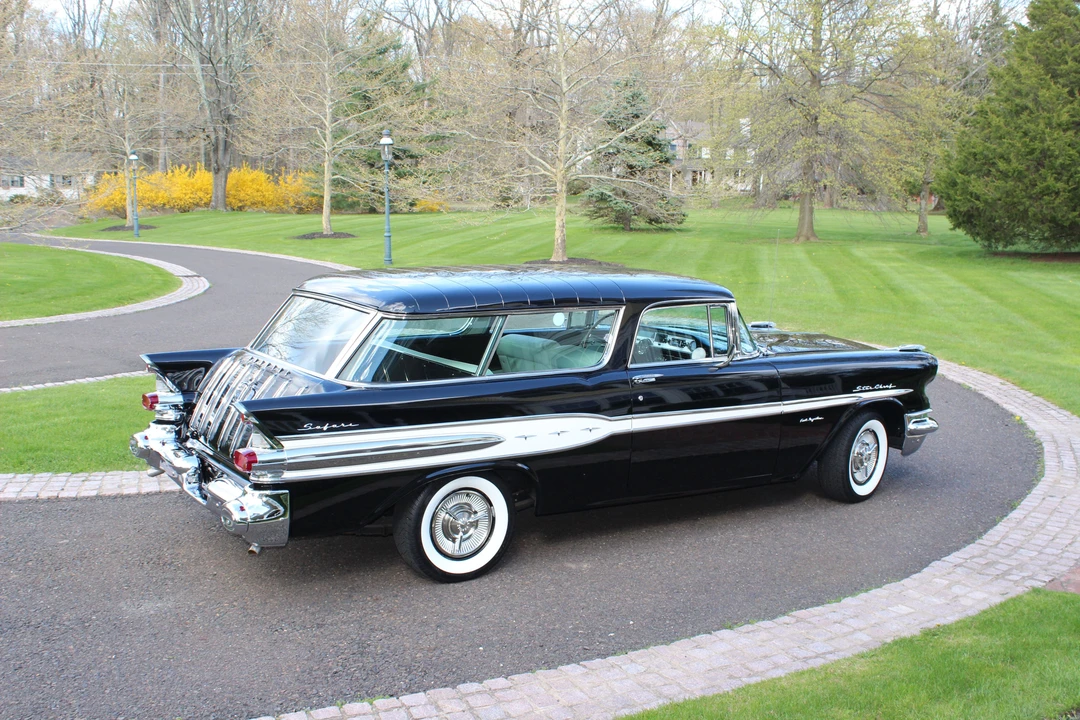1957 Pontiac Star Chief - Image 15 of 22