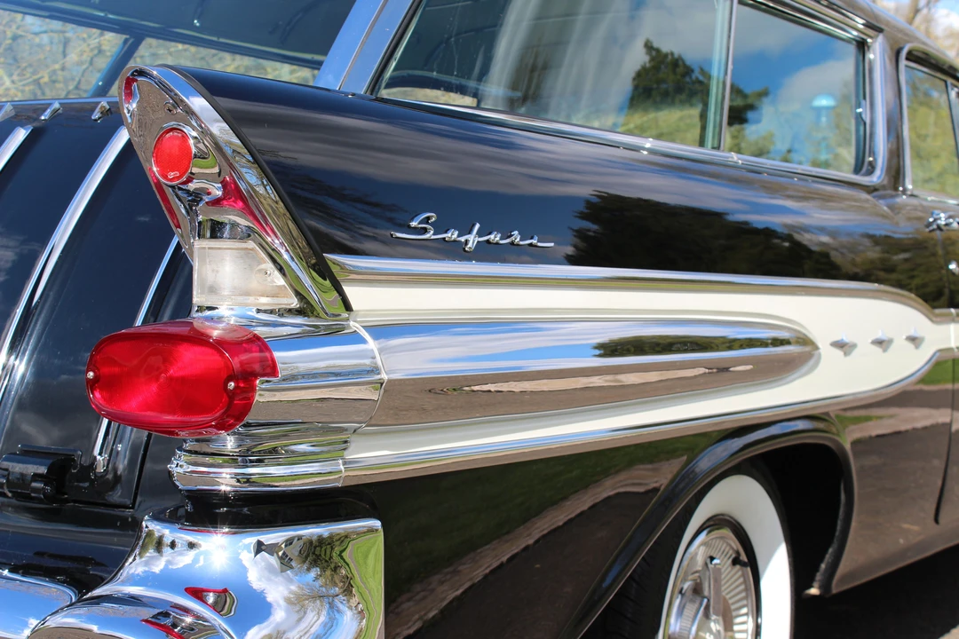1957 Pontiac Star Chief - Image 21 of 22