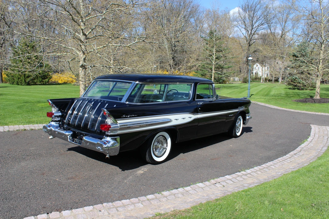 1957 Pontiac Star Chief - Image 2 of 22