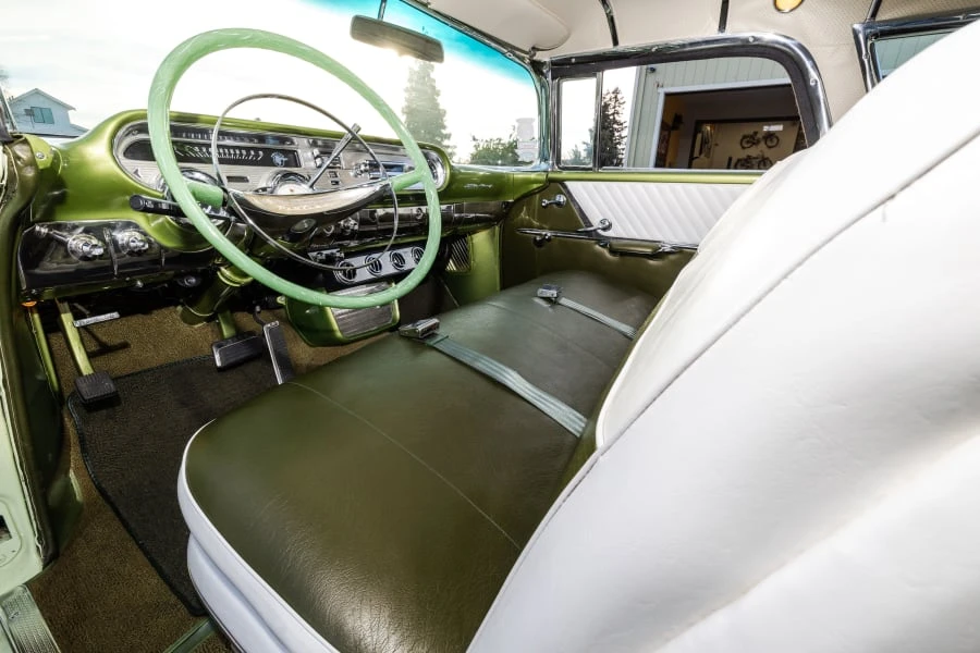 1957 Pontiac Star Chief - Image 25 of 31