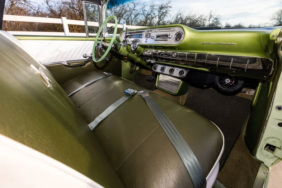 1957 Pontiac Star Chief - Image 21 of 31