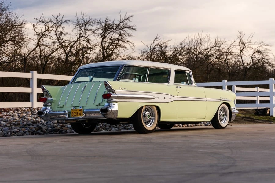 1957 Pontiac Star Chief - Image 3 of 31