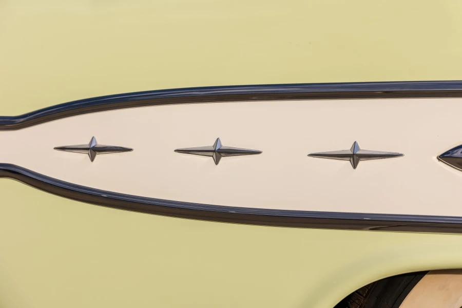 1957 Pontiac Star Chief - Image 17 of 31