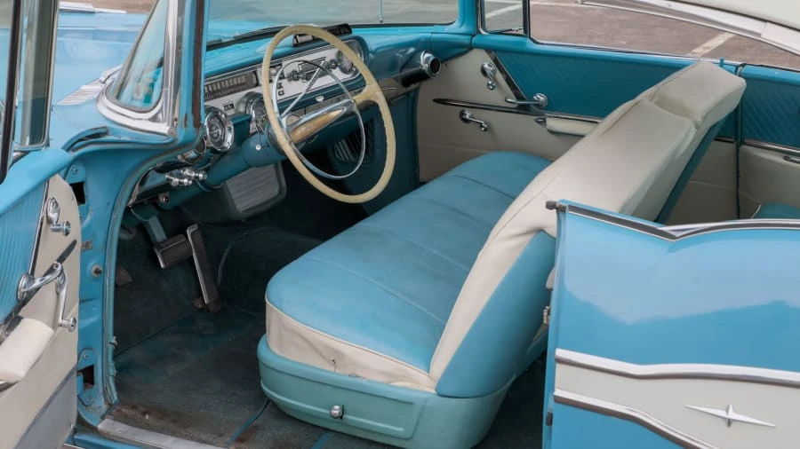 1957 Pontiac Star Chief - Image 4 of 20