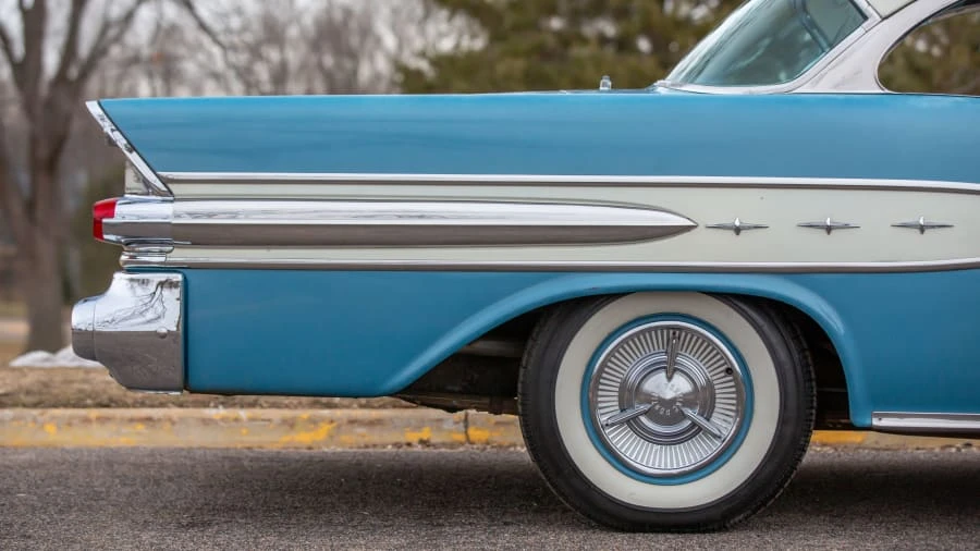 1957 Pontiac Star Chief - Image 16 of 20