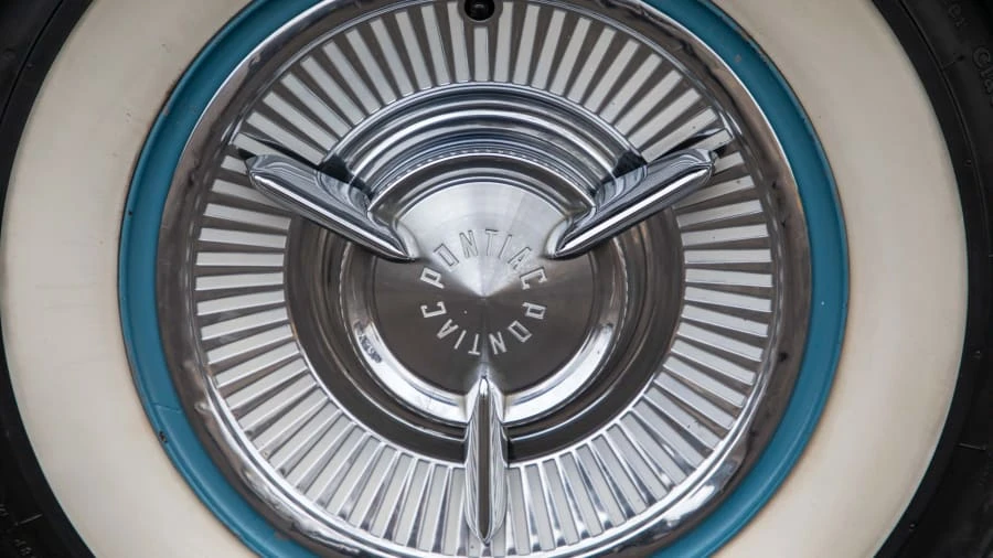 1957 Pontiac Star Chief - Image 17 of 20