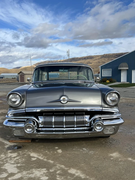 1957 Pontiac Star Chief - Image 10 of 31